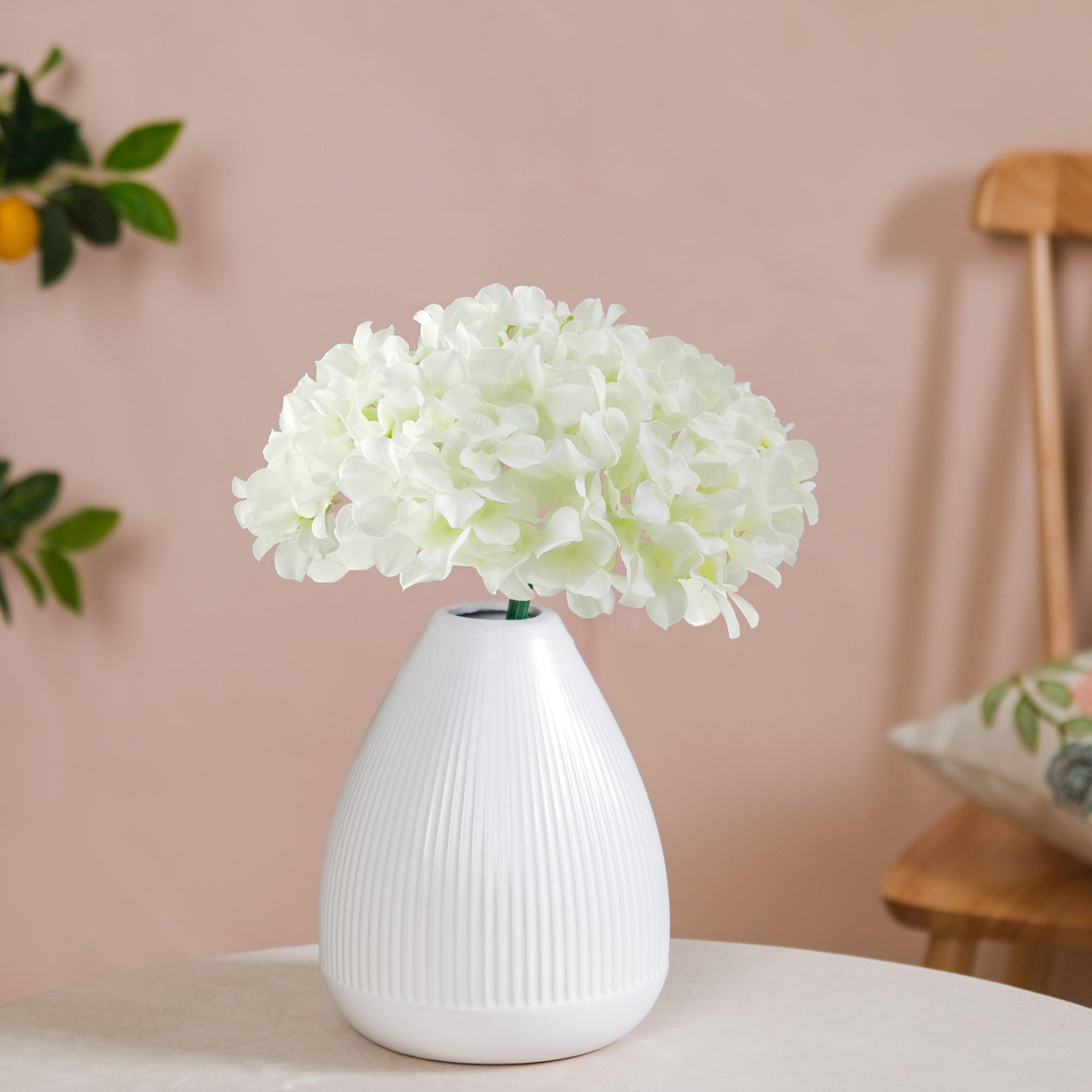 Cherica 20 Pcs White Hydrangea Artificial Flowers Bulk, Faux Hydrangea Flowers Heads, Artificial Fake Silk Hydrangea Flowers Wit