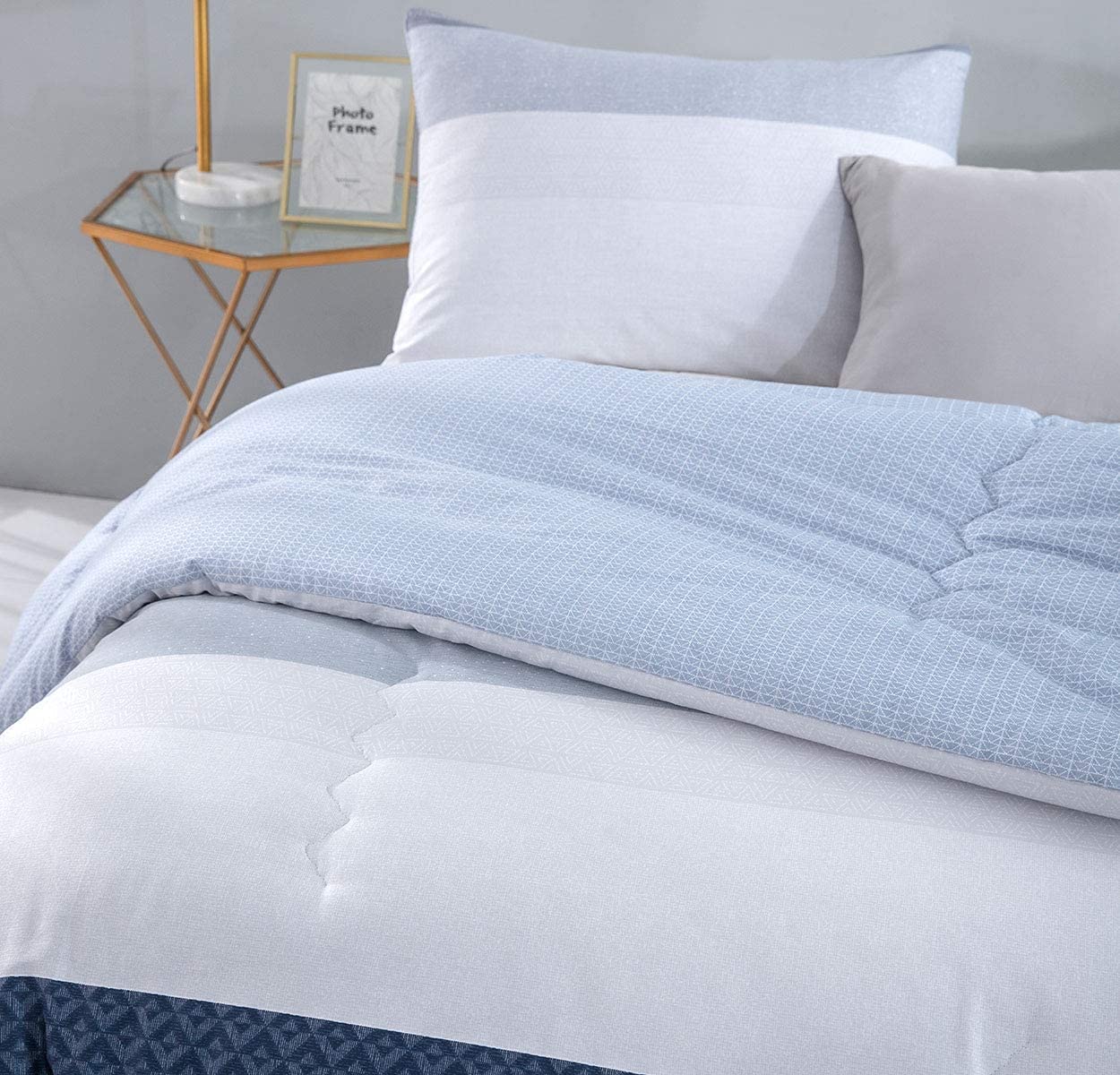 Sleepbella Comforter Twin Size, 600 Thread Count Cotton White And Navy Striped Patchwork Reversible Pattern Reversible Blue Comf