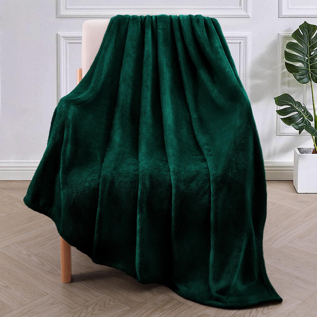 Exclusivo Mezcla Extra Large Fleece Throw Blanket For Couch, Sofa, 300Gsm Super Soft And Warm Blankets, Forest Green Throw All S