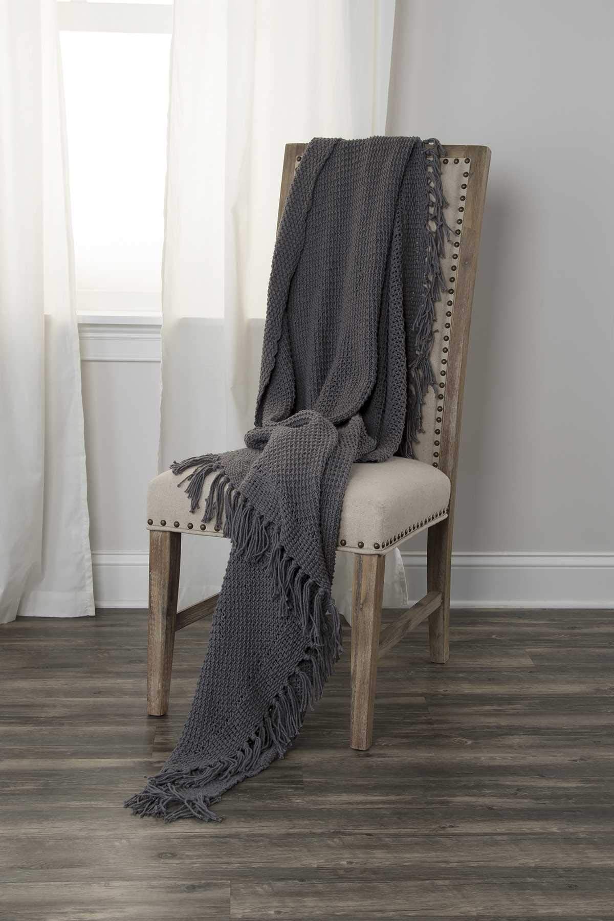 Rizzy Home | TH0429 | 50"x60" Brown Solid Woven Throw