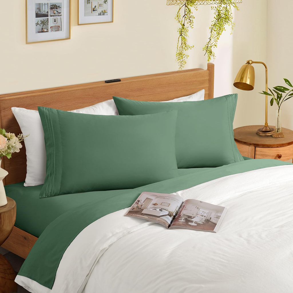 Horbaunal 2 Pack Microfiber Pillowcases King Size Green Bed Pillow Cases With Envelope Closure, 1800 Thread Count Soft & Shrinka