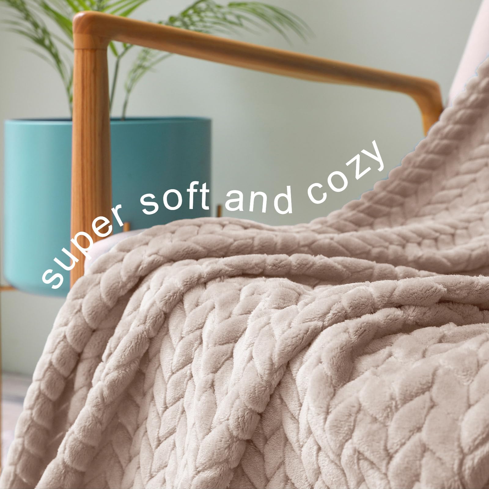 Exclusivo Mezcla Camel Fleece King Size Blanket For Bed, 90X104 Inches Soft Cozy 3D Decorative Jacquard Flannel Blankets, Lightw