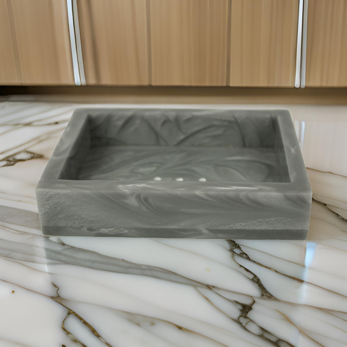 Treasure Hunt Grey Resin Soap Dish for Bathroom & Offices  Modern Design  TH4966
