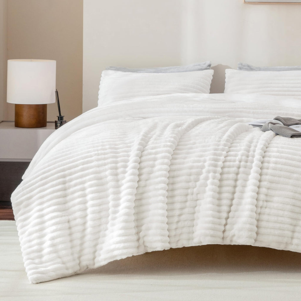 Andency Fluffy King Size Comforter Set, Super Soft White Comforter King Size, Winter Warm Fleece Faux Fur Bedding Set, Luxury Pl