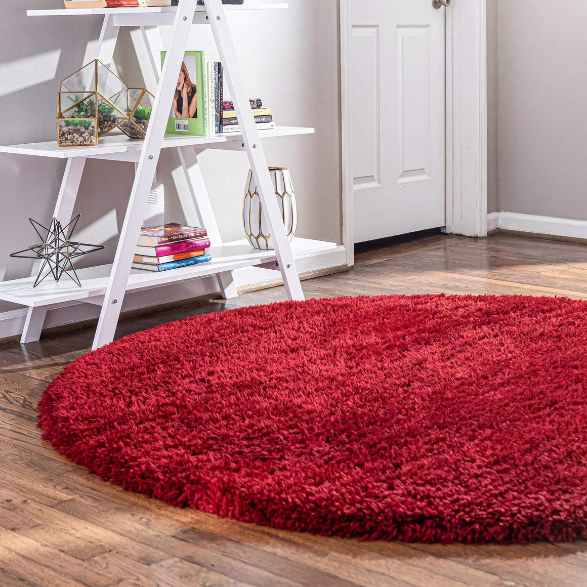 Rugs.com Infinity Collection Solid Shag Area Rug 8 Ft Round Merlot Shag Rug Perfect for Kitchens, Dining Rooms