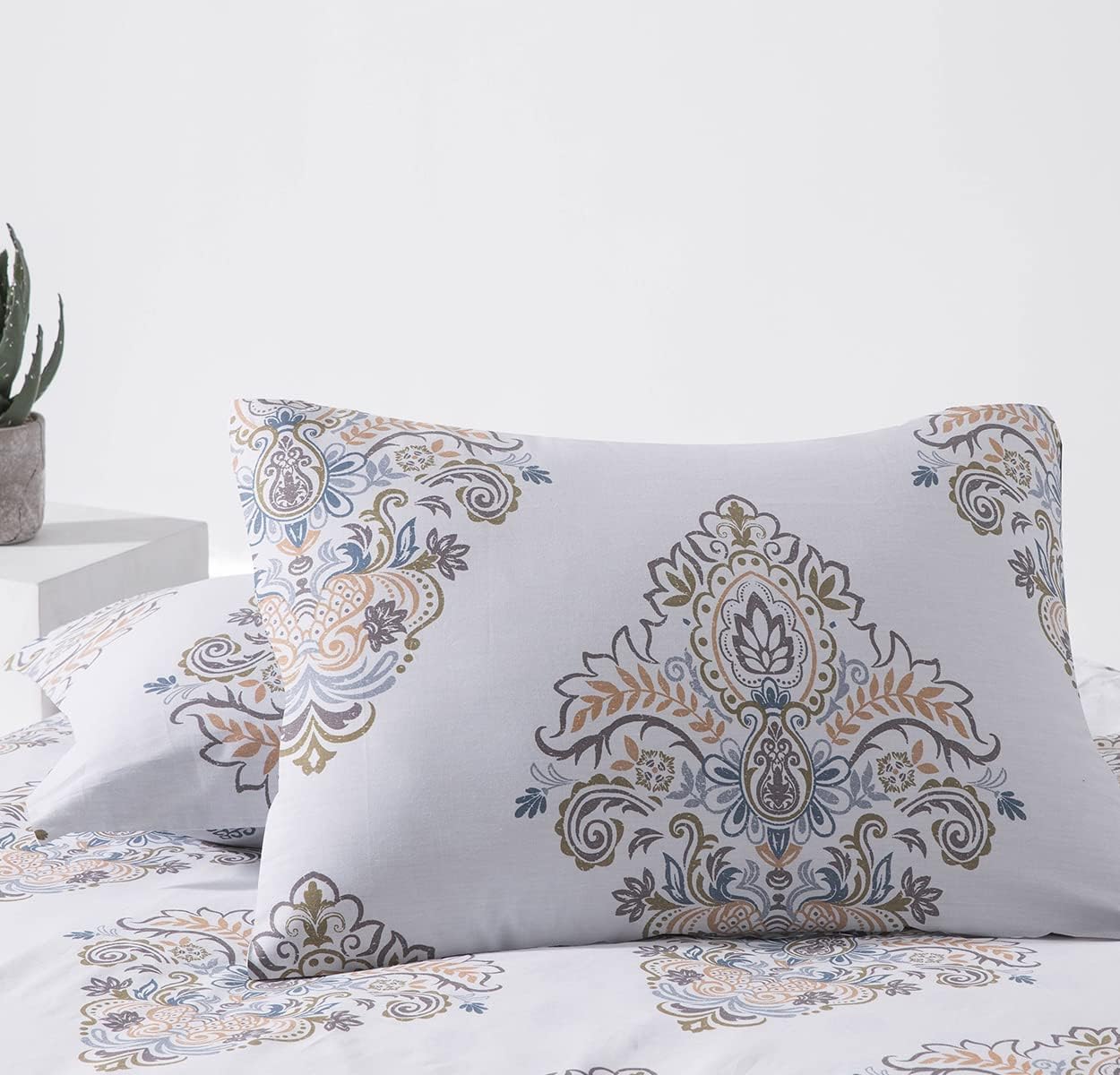 Sleepbella Comforter Twin Size, 600 Thread Count Cotton Yellow & Blue Damask With Taupe Brown Reversible Pattern White Comforter