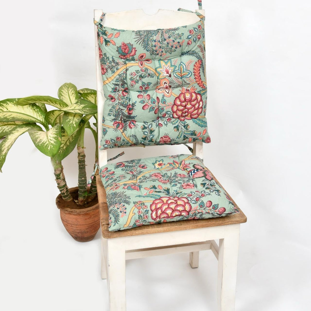Tiqh Cotton Printed Chair Pads/Chair Cushion/Back Support/Seat Cushion With Ties And Handmade Quilting (Set Of 2)