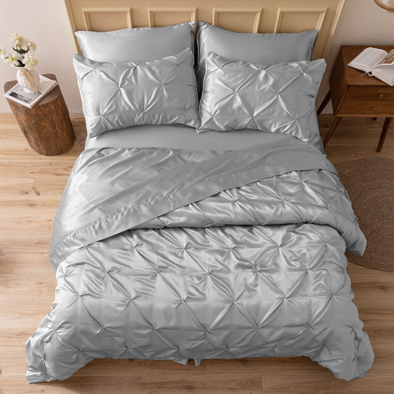 Mr&Hm Satin Comforter King 7 Pieces - Luxurious Pinch Pleat Bedding Set With Comforter, Flat Sheet, Fitted Sheet, Pillowcases &