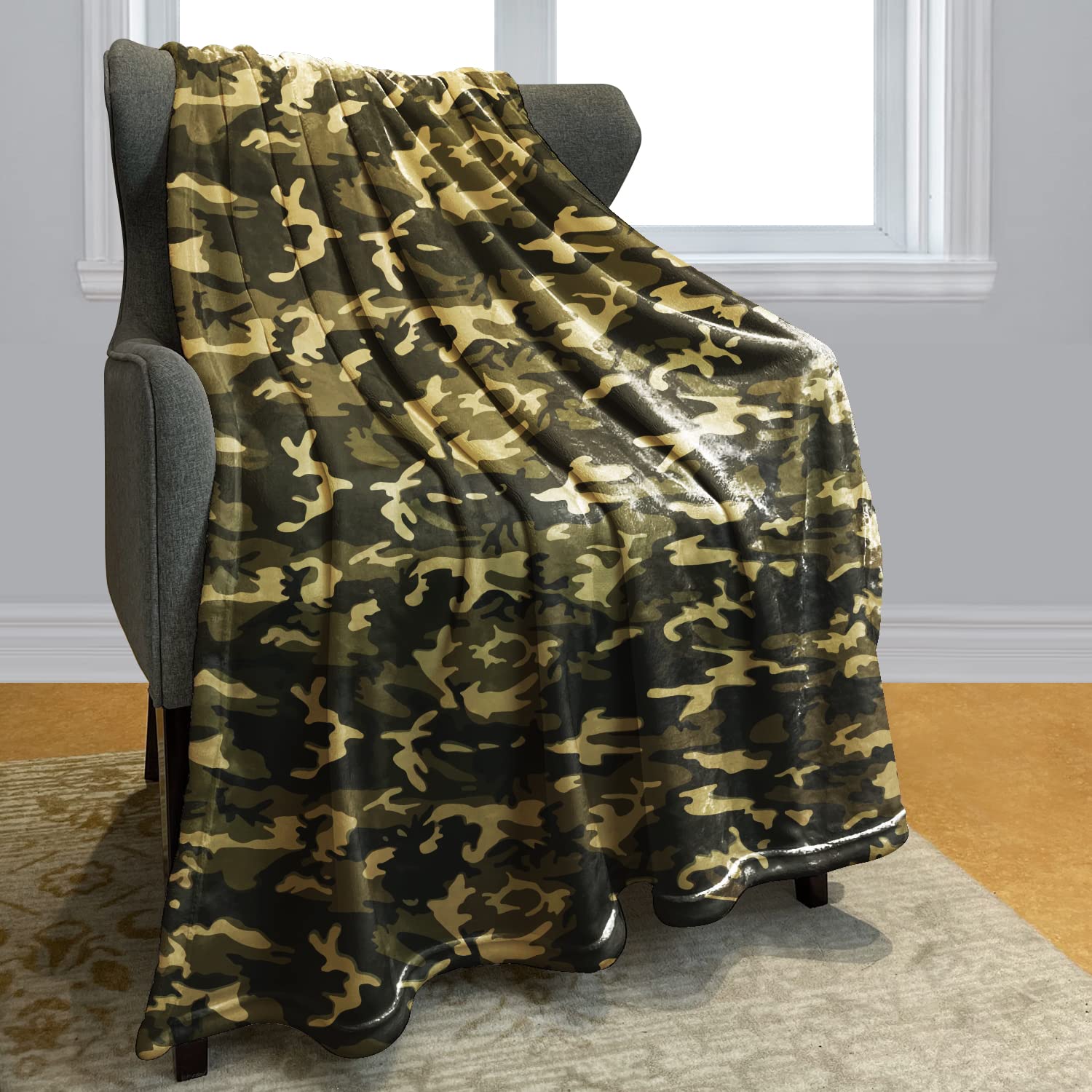 Hommomh 50' X 80' Blanket Throw Comfort Warmth Soft Cozy Air Conditioning Easy Care Machine Wash Camouflage