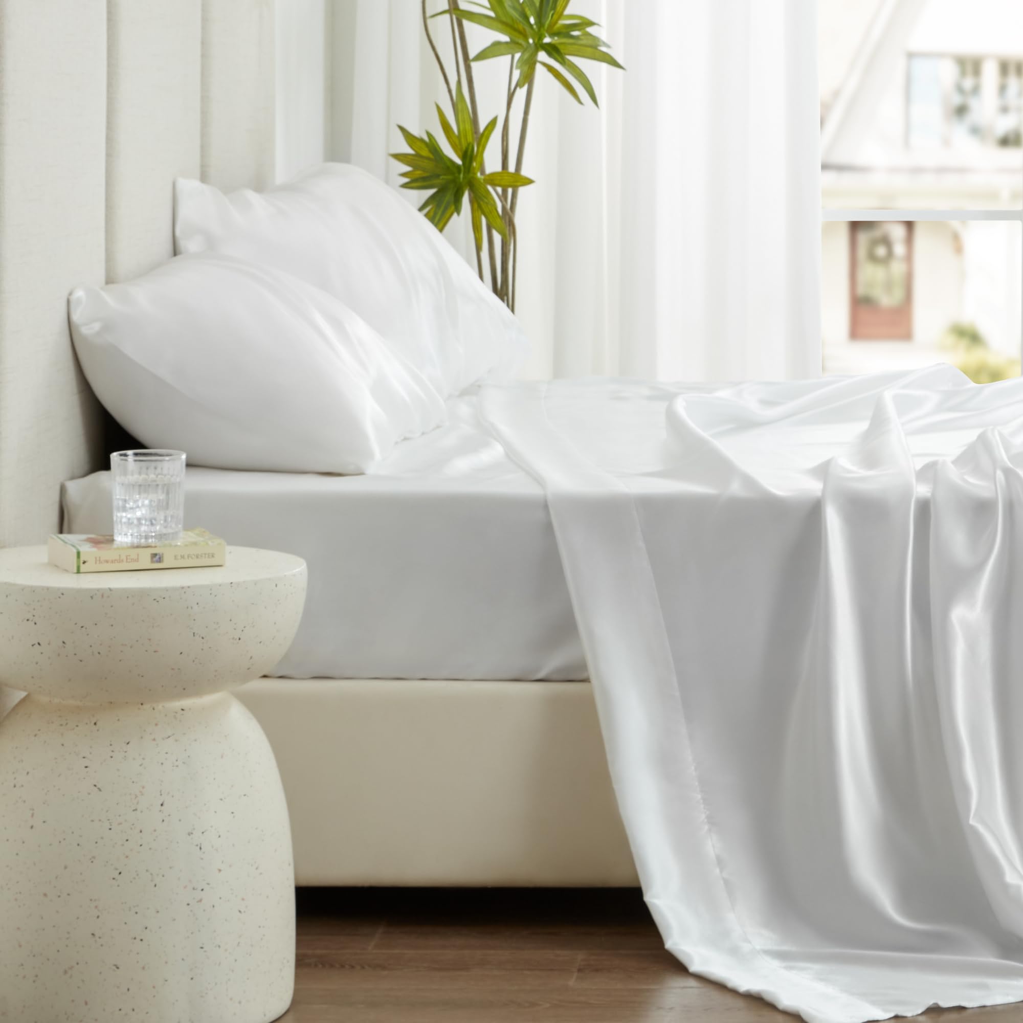 Love'S Cabin Satin Queen Sheets Set - 4 Piece White Silky Satin Bed Sheets Queen Set With Deep Pocket, Luxury Silk Feel Satin Queen Size Sheet Set (1 Flat Sheet,1 Fitted Sheet,2 Pillow Cases)