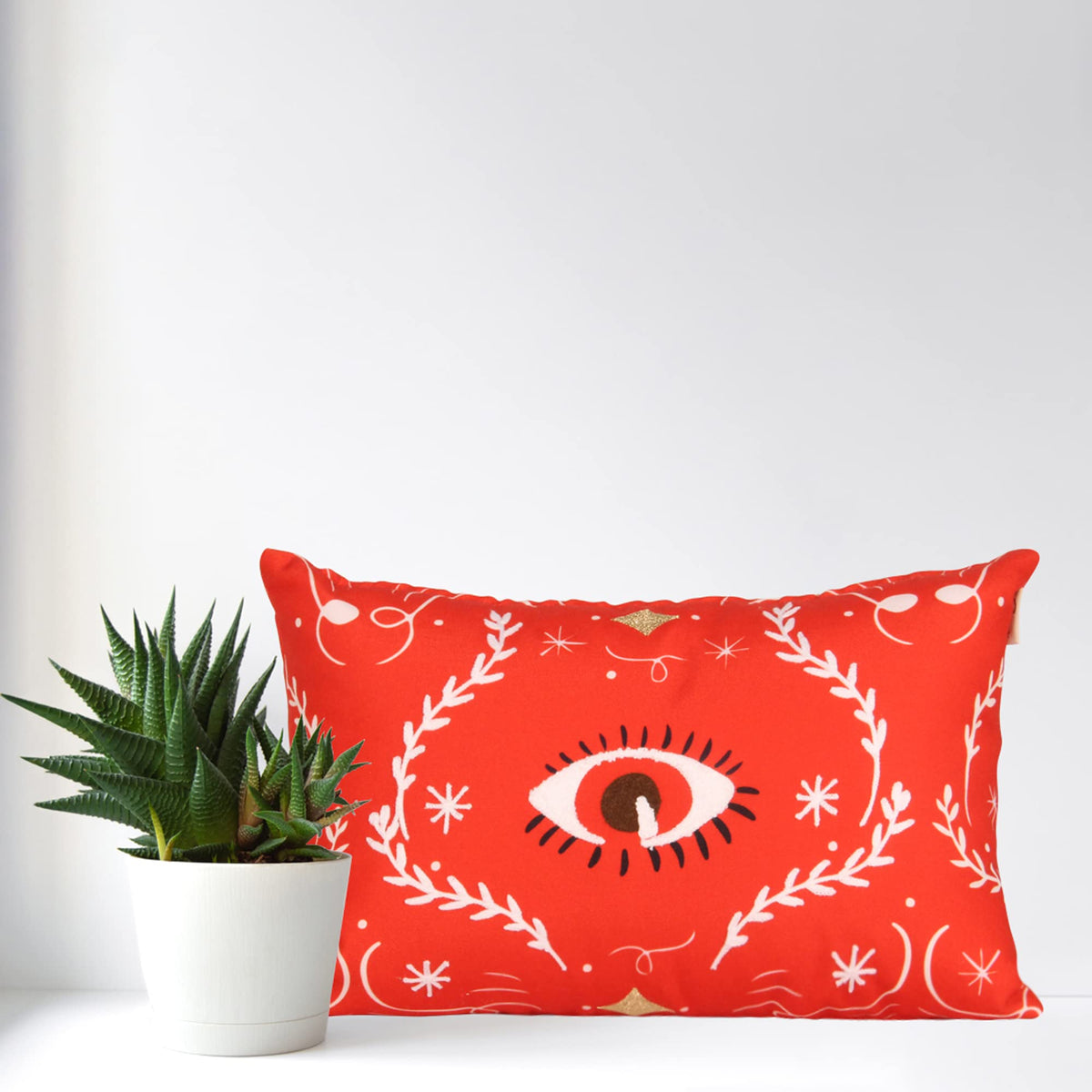 HomeThe Best Is For You Eye Printed And Embroidered 12X18 Inch Cushion Cover Red Pack Of 1 (Cc3089Ia)