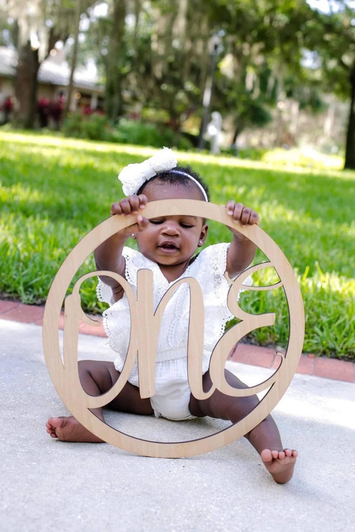 Haoser Set of 1 First Birthday Photoshoot Props,Baby Photoshoot Props,1st Birthday One Sign One Banner Photo Prop for Baby Showe