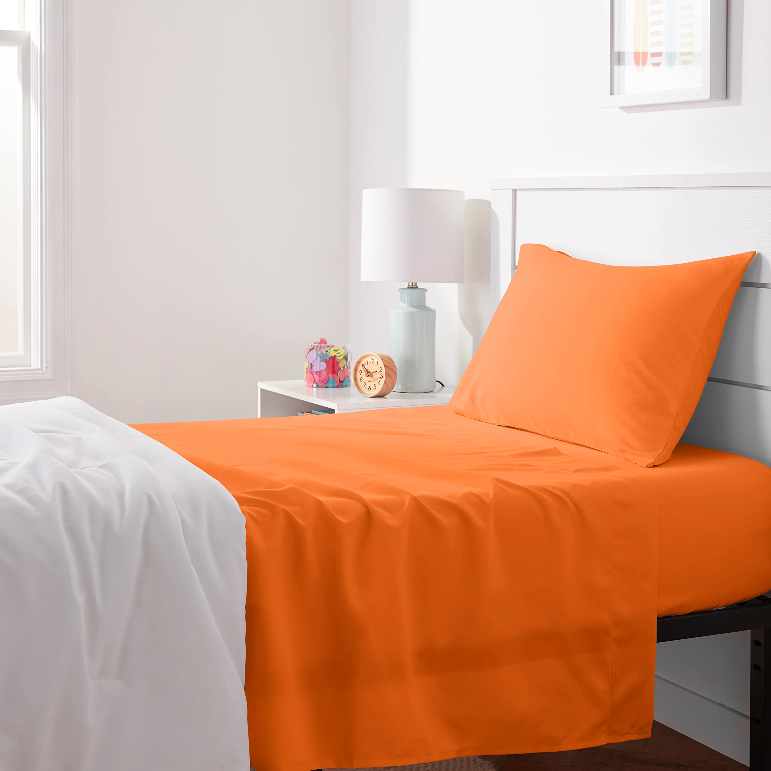 Amazon Basics Kids Soft Easy-Wash Lightweight Microfiber 3-Piece Sheet Set, Twin, Bright Orange, Solid