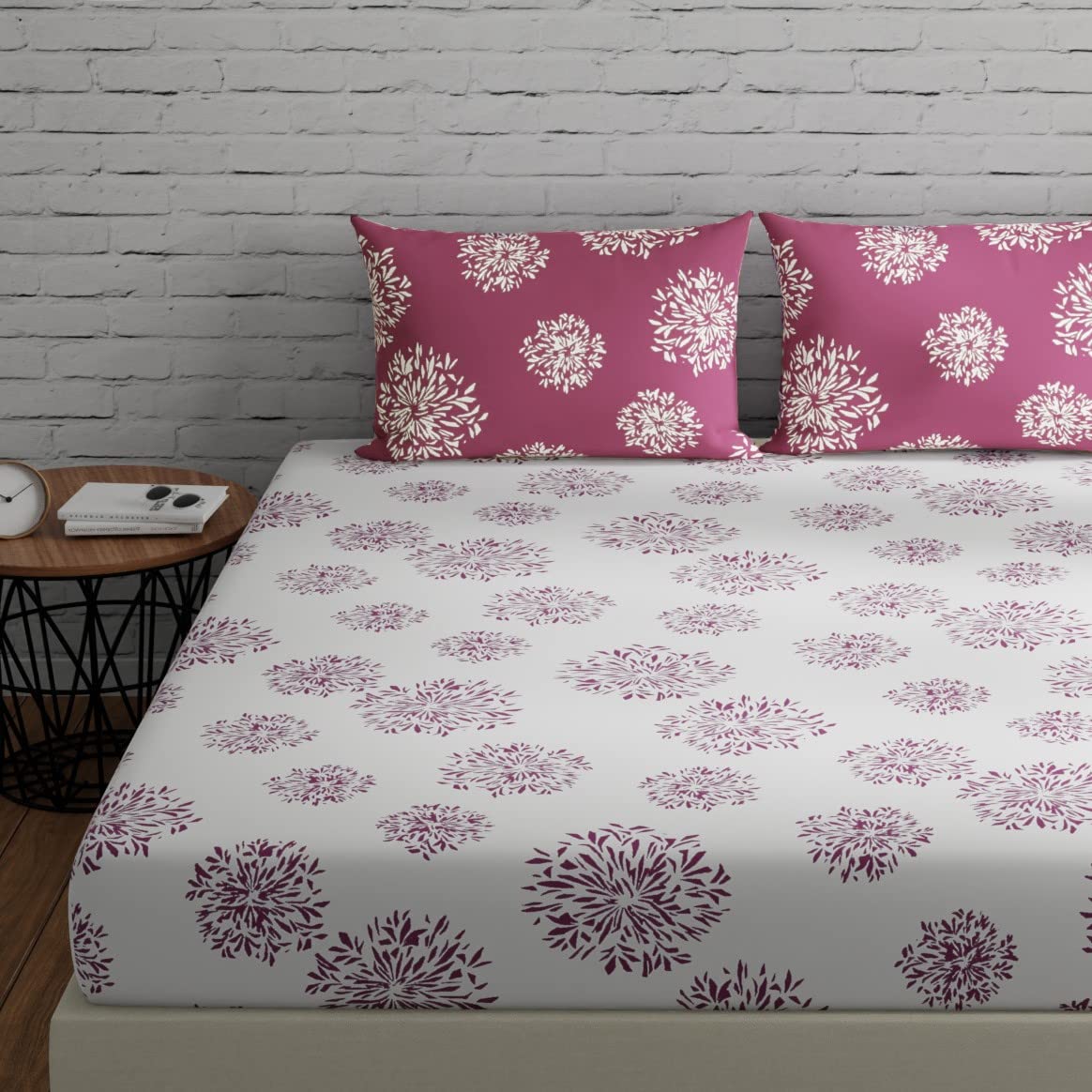 Huesland By Ahmedabad Cotton 144 Tc King Size Bedsheet Cotton With 2 Pillow Covers | White & Mauve | 108X108 Inch