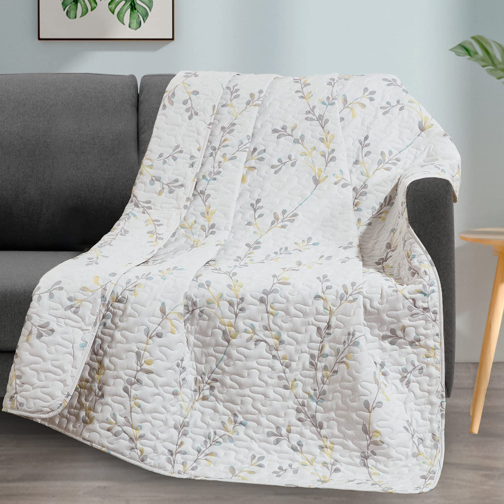 Exclusivo Mezcla Microfiber Flower Pattern Quilted Throw Blanket for Bed/Couch/Sofa, Soft and Lightweight (50''x 60'', White)