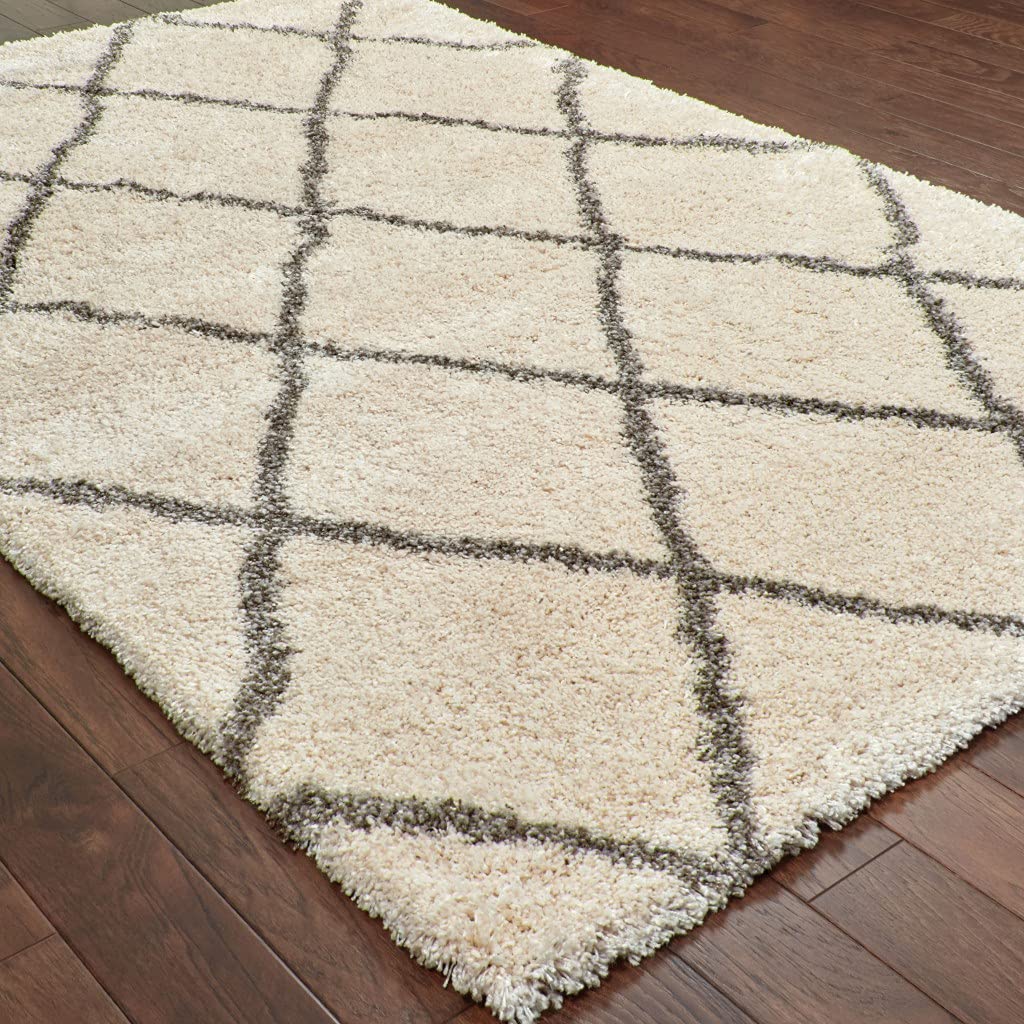 HomeRoots Polypropylene 8’ x 11’ Ivory and Gray Geometric Lattice Area Rug