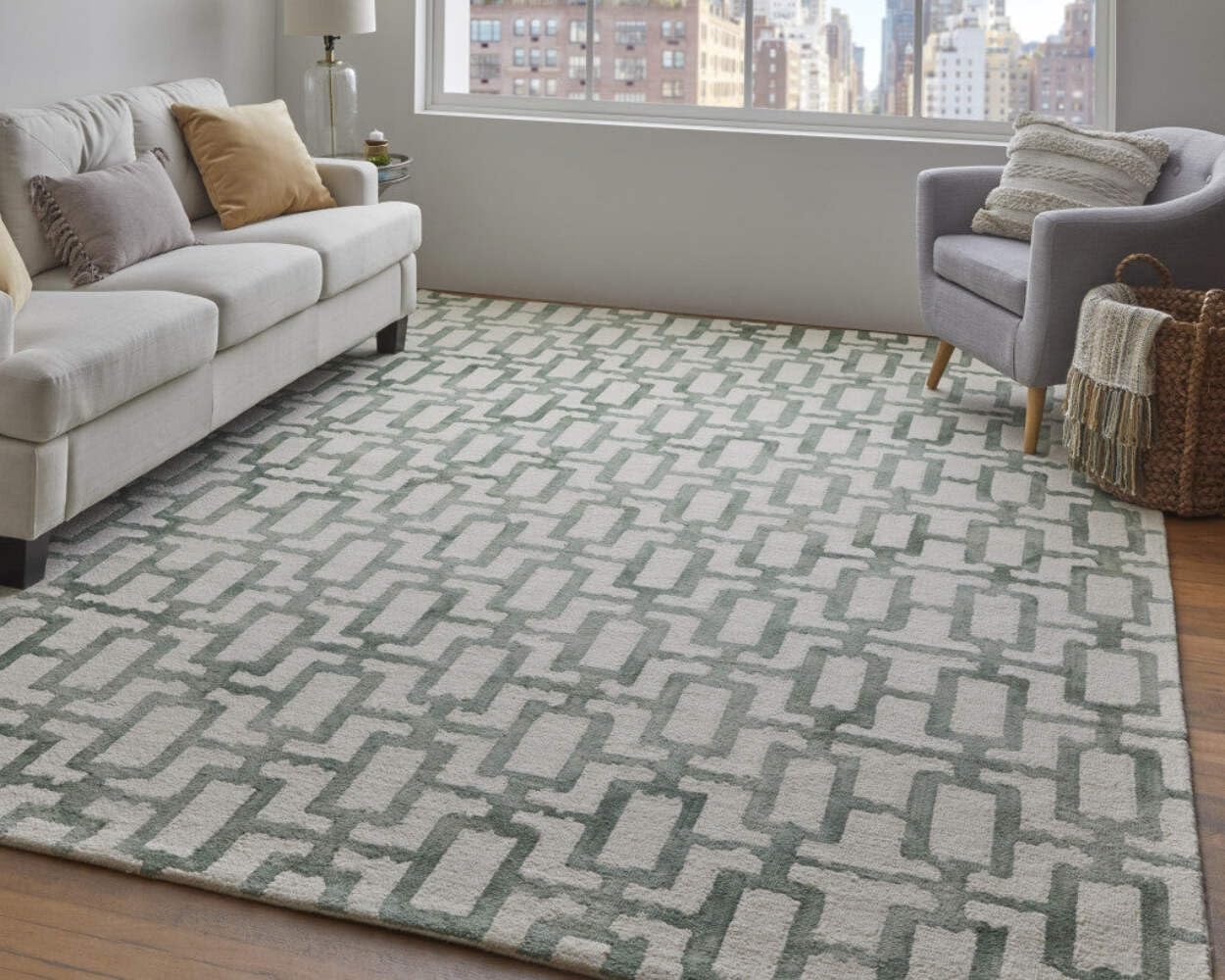HomeRoots 511101 10 x 13 ft. Wool Geometric Tufted Handmade Area Rug Ivory & Green