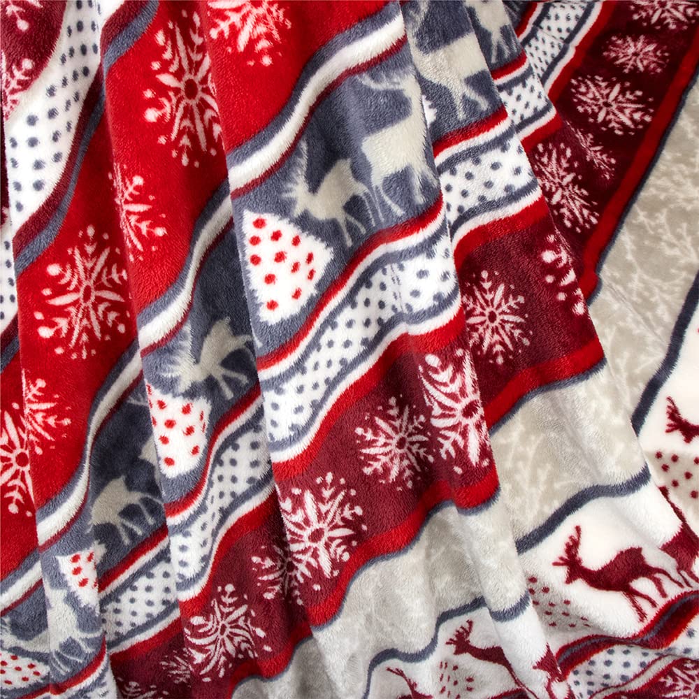 Pavilia Christmas Throw Blanket | Holiday Christmas Reindeer Snowflakes Fleece Blanket | Soft, Plush, Warm Winter Cabin Throw, T