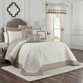 Vue Bensonhurst Modern Farmhouse Medallion Bed Spread, Queen, Ivory