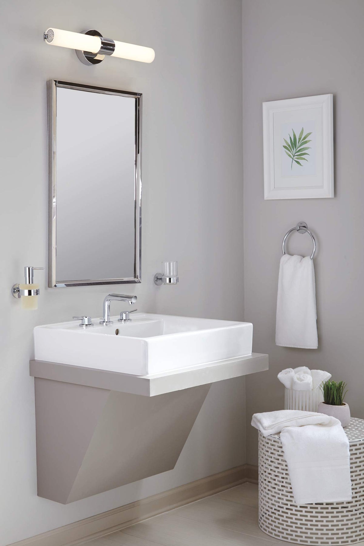 Grohe 40448001 Essentials Soap Dispenser With Holder, Starlight Chrome