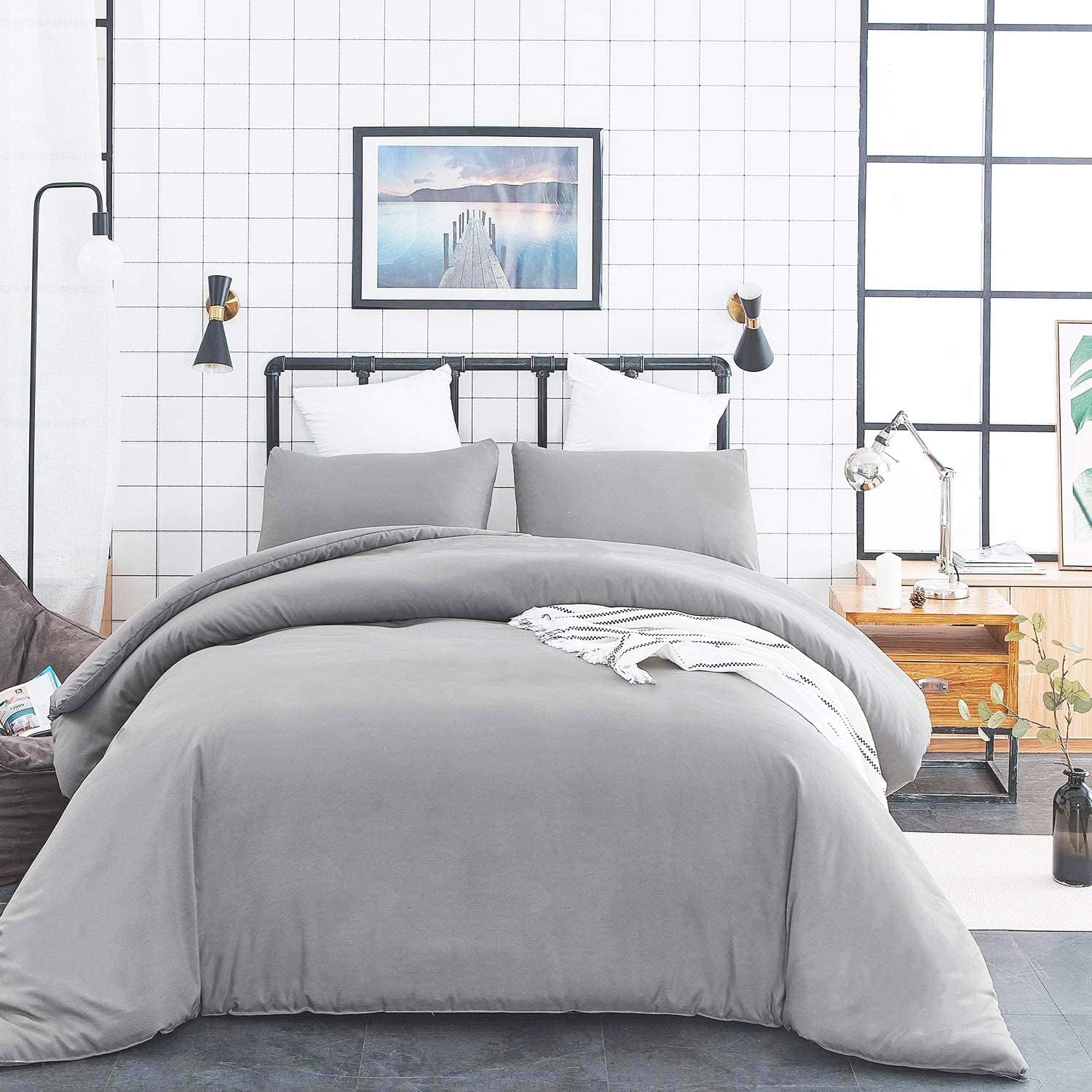 Houseri Grey Comforter Full Size Light Gray Bedding Comforter Sets Silver Grey Bed Comforter Full for Teen Boys Girls Solid Grey