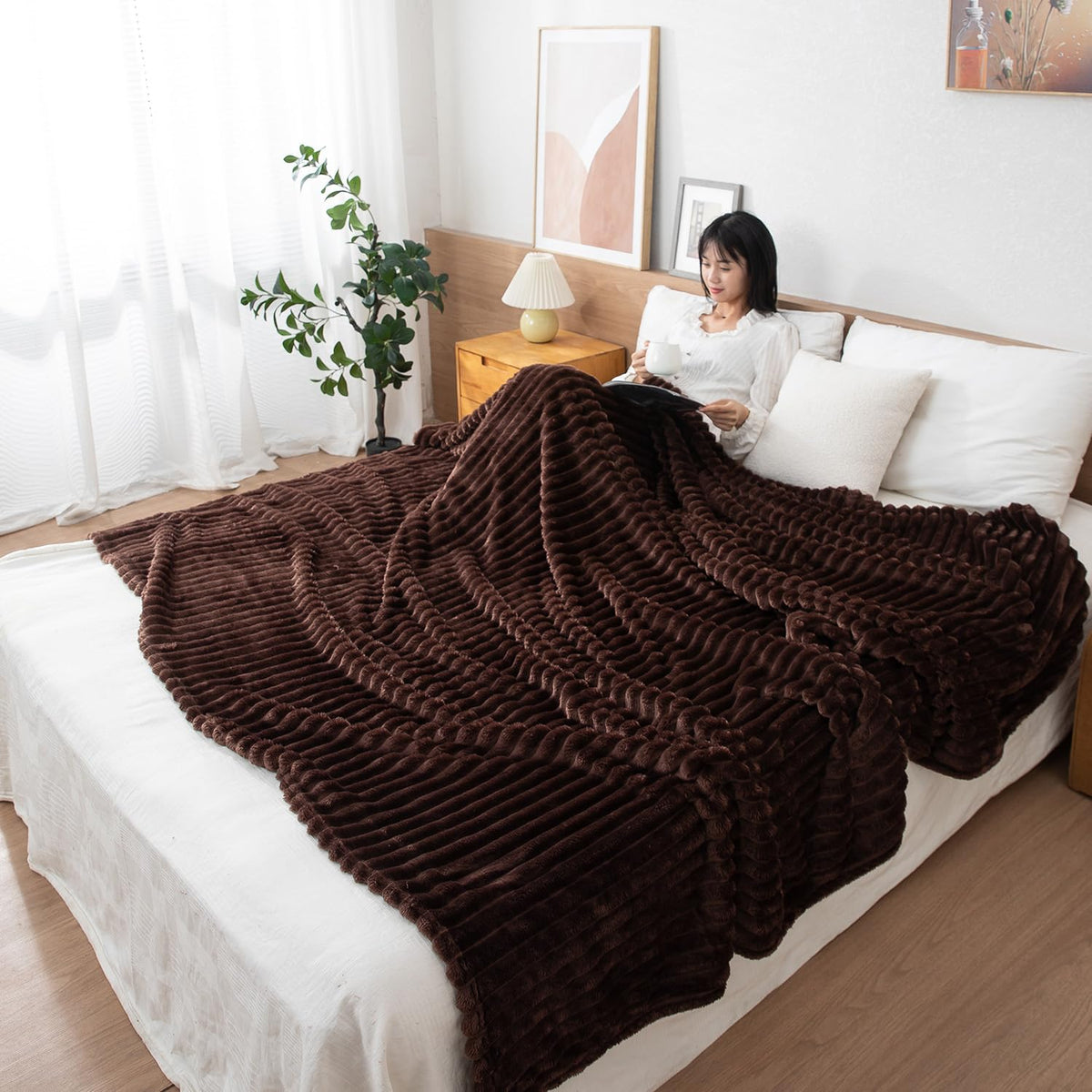 HOKIPO Fleece AC Blanket Double Bed Queen, 200X230 Cm / 6.5X7.5 Feet, Brown (AR4917BRN)