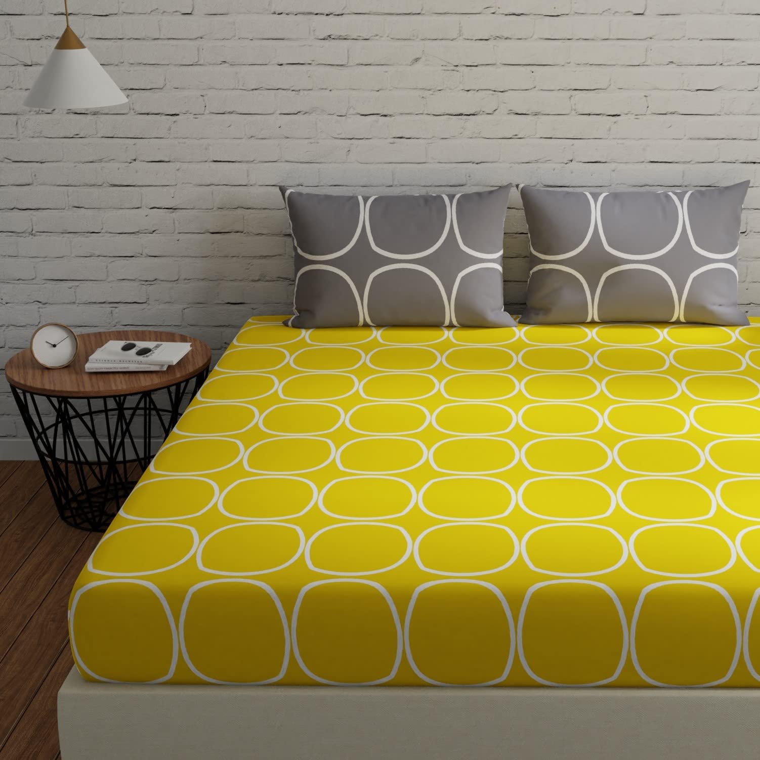 Huesland By Ahmedabad Cotton 144 Tc Cotton Bedsheet For Double Bed With 2 Pillow Covers  Yellow & Grey