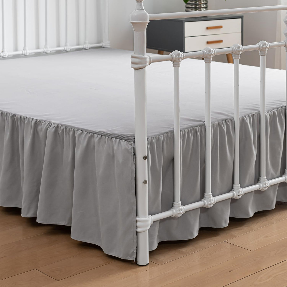 Xuan Dian Bed Skirt Queen Size Ruffled Bed Skirt With Split Corners, 14 Inch Drop Dust Ruffle Bed Skirt With Platform, Light Gra