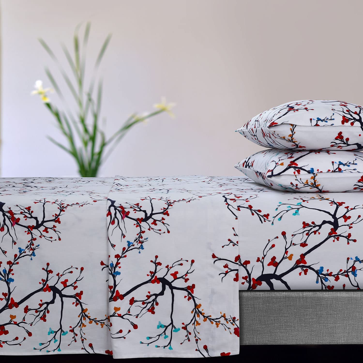 Tribeca Living Ultra-Soft Flannel Sheet Set, 170-Gsm Cotton, Deep Pocket, Cozy Winter Bedding - King, Red, Emilla Tree Red