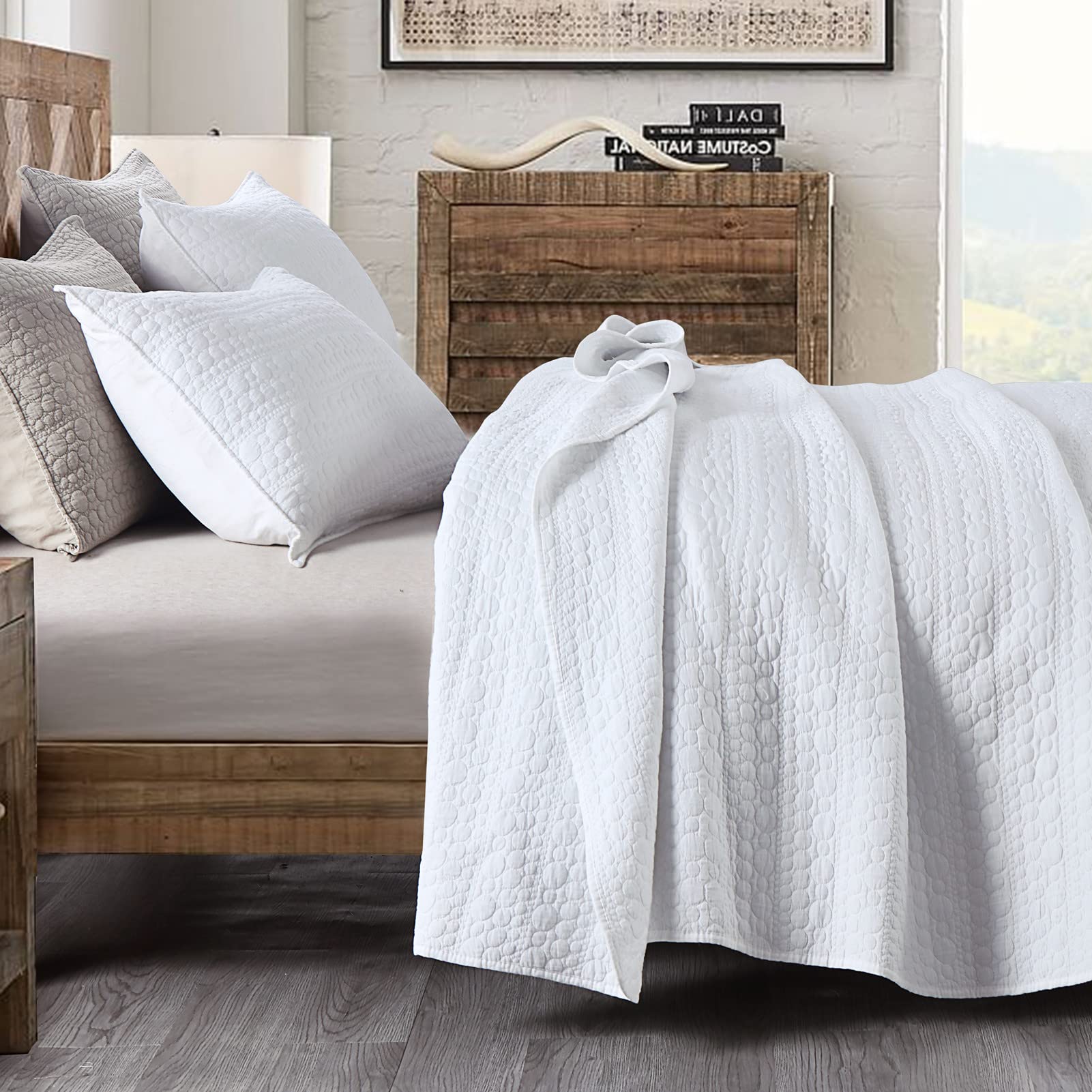 Horimote Home Quilt Set Twin Size White, Classic Geometric Spots Stitched Pattern, Stone-Washed Microfiber Chic Rustic Look, Ult