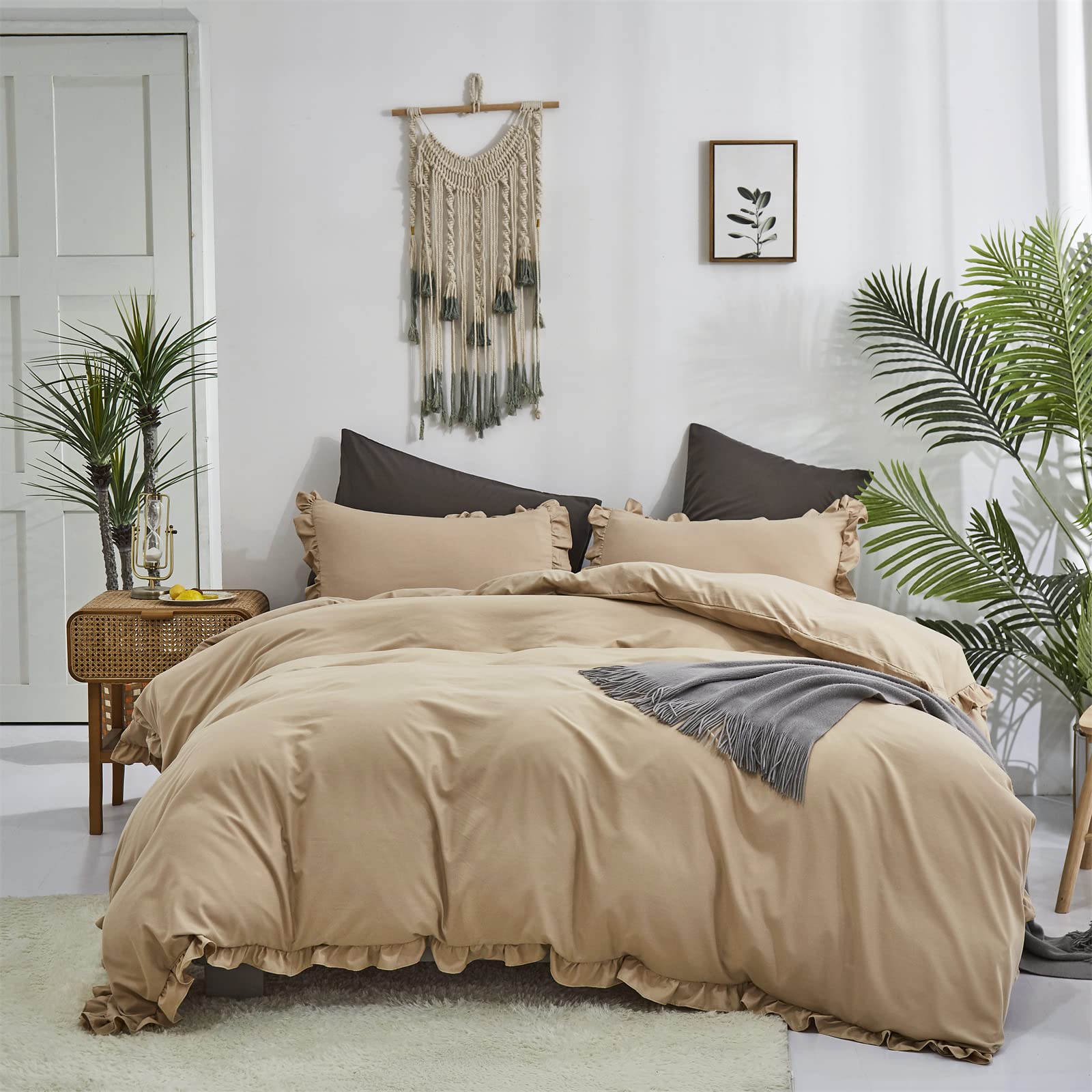 Clothknow Champagne Ruffles King Comforter Set 3Pcs Beige Bedding Comforter Sets Khaki Comforter Light Brown Comforter King Taup