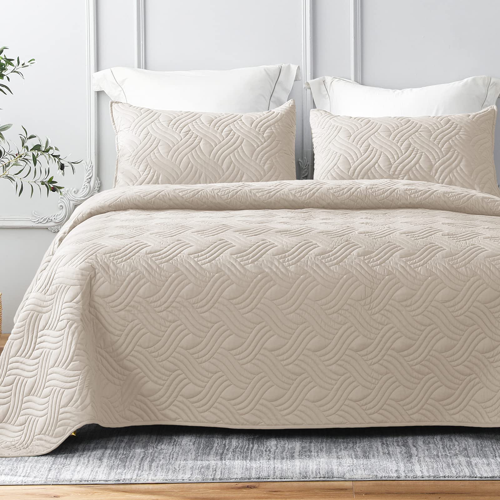 Whale Flotilla Quilt Set Queen Size, Soft Microfiber Lightweight Bedspread Coverlet Bed Cover (Wave Pattern) For All Seasons, Br