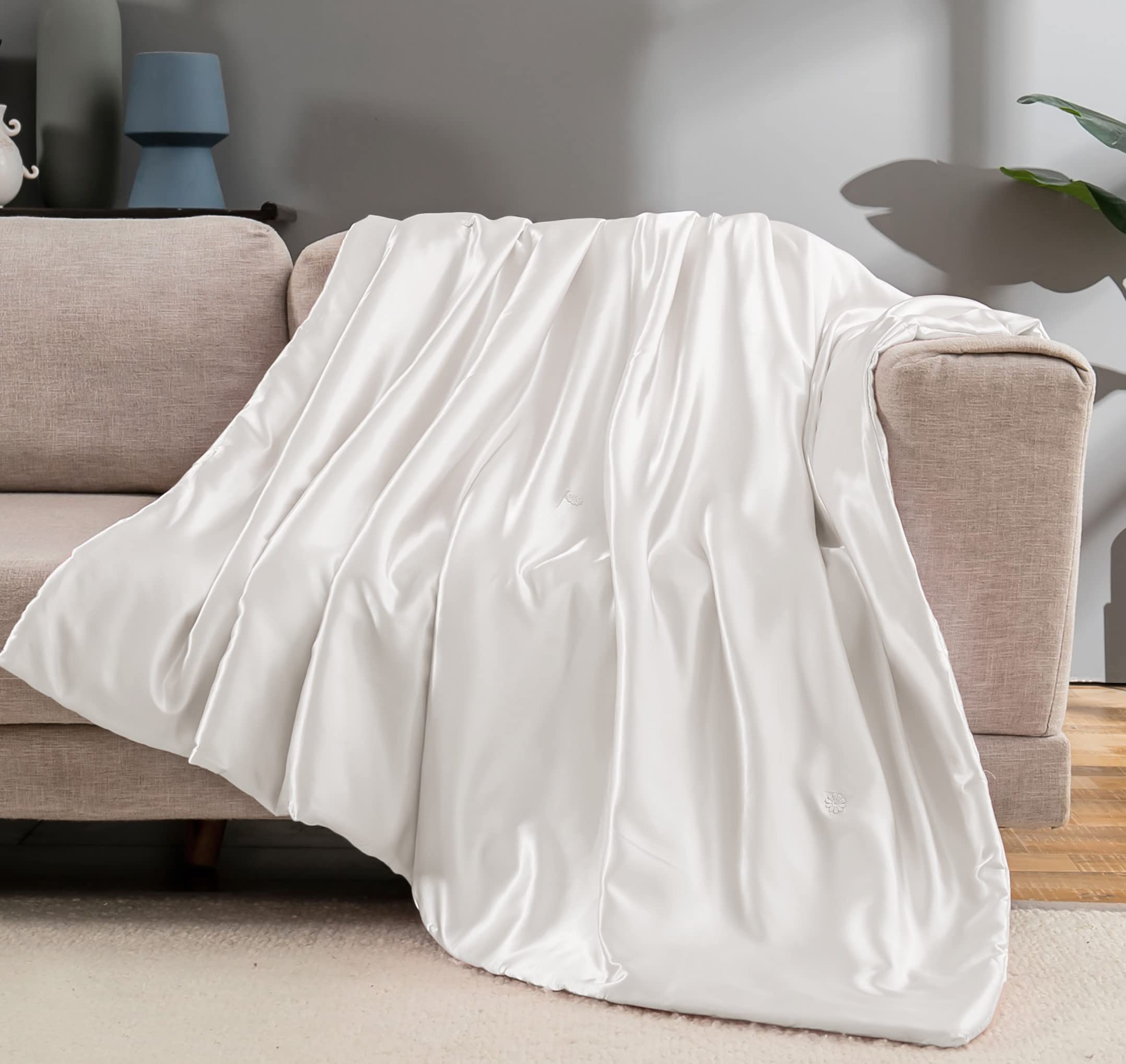 Vonty Satin Throw Blanket Ivory White Satin Blankets 60X80 Inches, Cooling & Silky Throw Blanket Wrinkle-Free Cable Knit Throw B