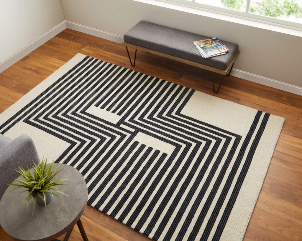 HomeRoots 514382 9 x 12 ft. Gray Ivory & Black Wool Abstract Hand Tufted Handmade Rectangle Area Rug