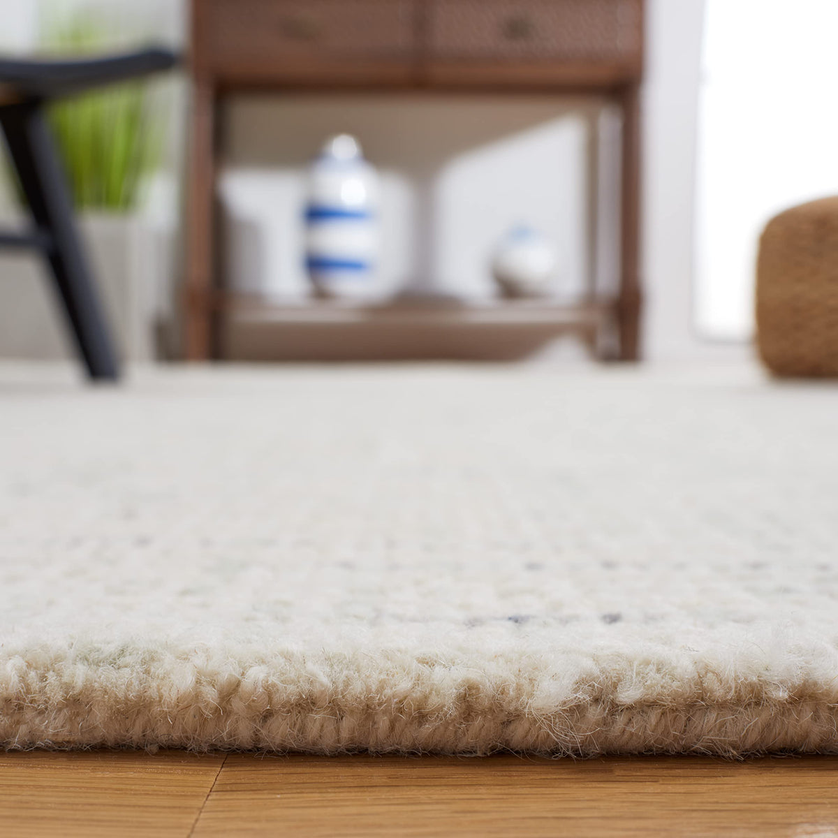 Safavieh Abstract Collection 4' Square Ivory/Light Grey Abt468K Handmade Wool Area Rug