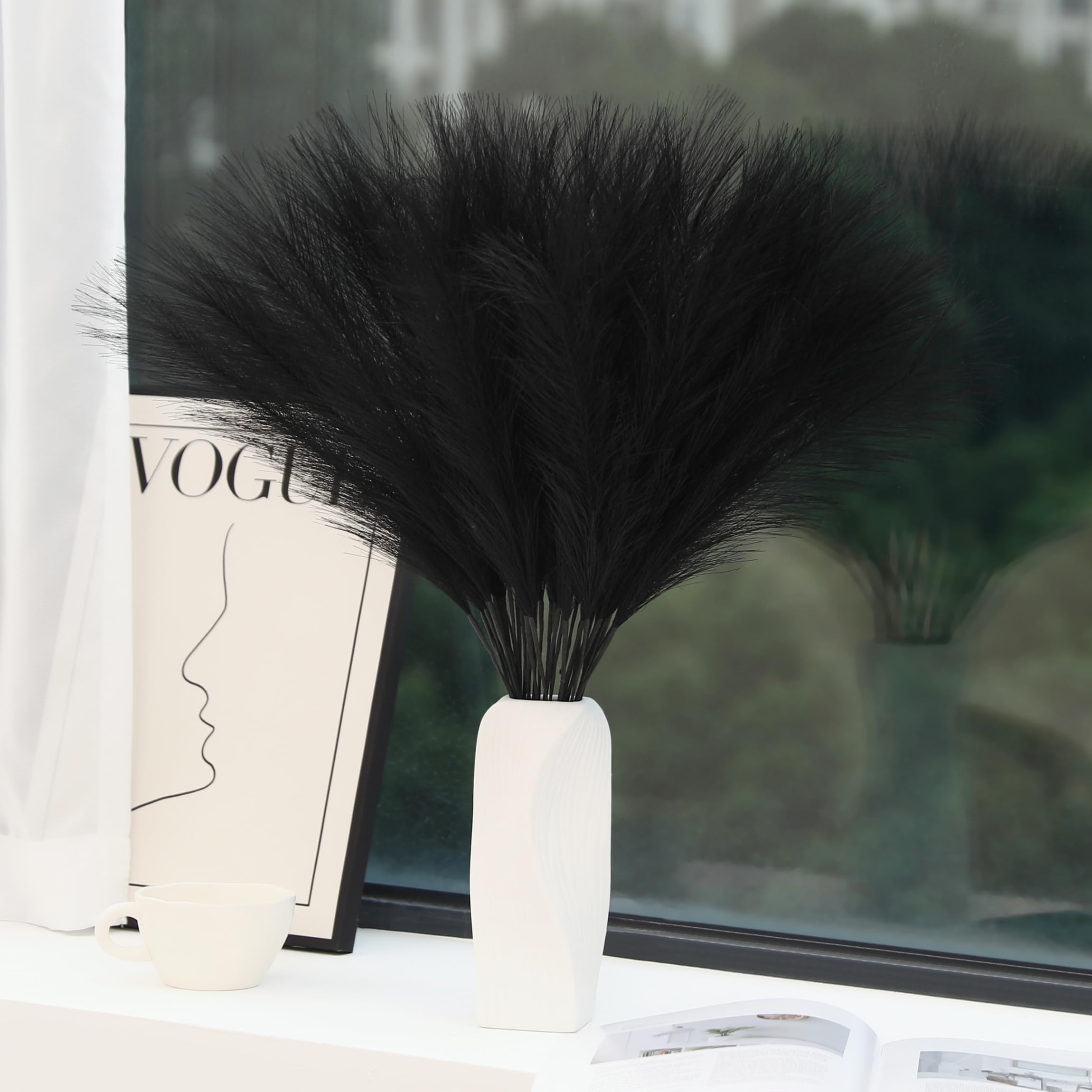 Wertuirk 60pcs Black Pampas Grass - 24 Inch Faux Pampas Grass Decor, Short Artificial Pampas Grass for Gothic Room Decoration, W