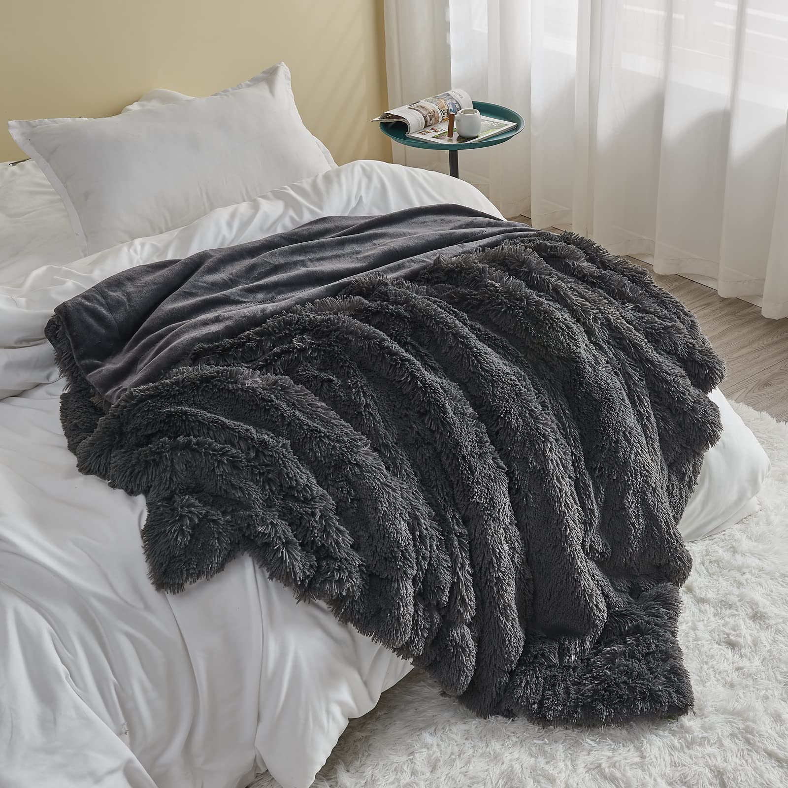 Gonaap Fuzzy Faux Fur Throw Blanket Queen Size Dark Grey Super Soft Cozy Plush Fuzzy Shaggy Blanket For Couch Sofa Bed (Dark Gre