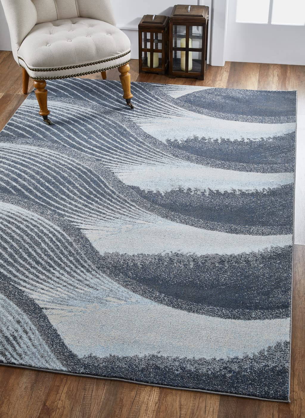 HomeRoots Grey/Blue Heat-Set Polypropelene 5’ x 8’ Gray Blue Abstract Waves Modern Area Rug