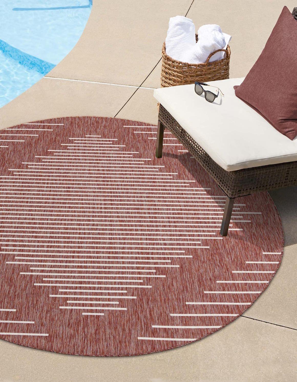 Unique Loom Outdoor Modern Collection Area Rug - Tambor (4' 1' Round, Rust Red/ Ivory)