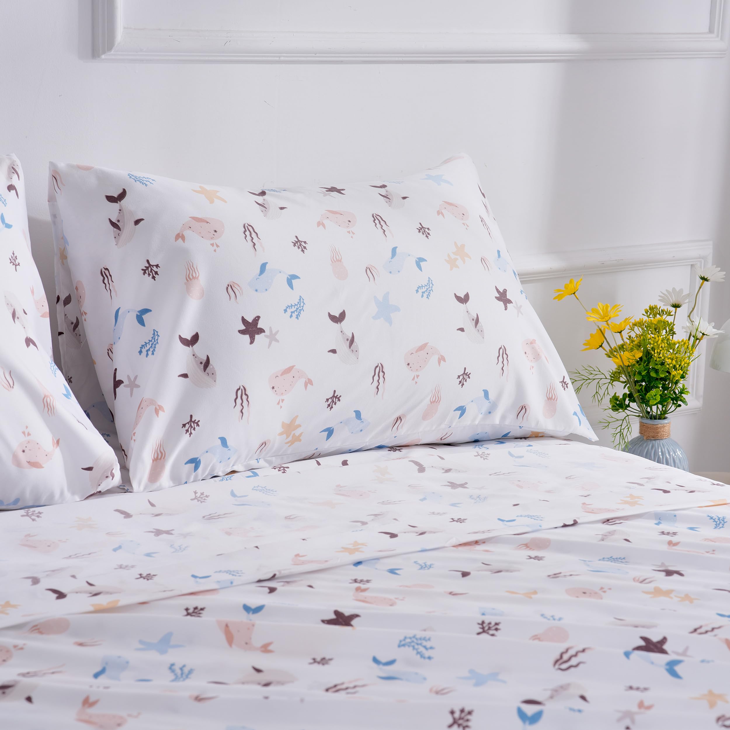 Sea Animal Queen Sheets Fish Whale Underwater World Cute Cozy Fun Queen Bed Sheet Set For Kids Girls Boys Children - Kids Bed Sheet Collection - Deep Pocket, Wrinkle Free And Soft Bedding - 4Pc