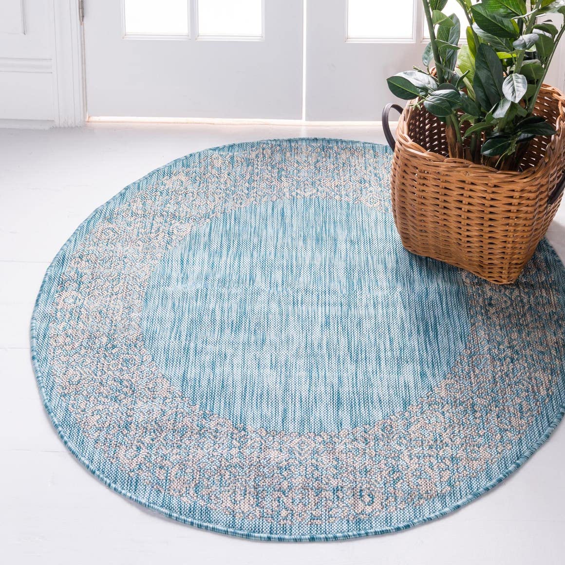 Unique Loom Outdoor Border Collection Area Rug - Floral Border (10' 8' Round, Aqua/ Ivory)