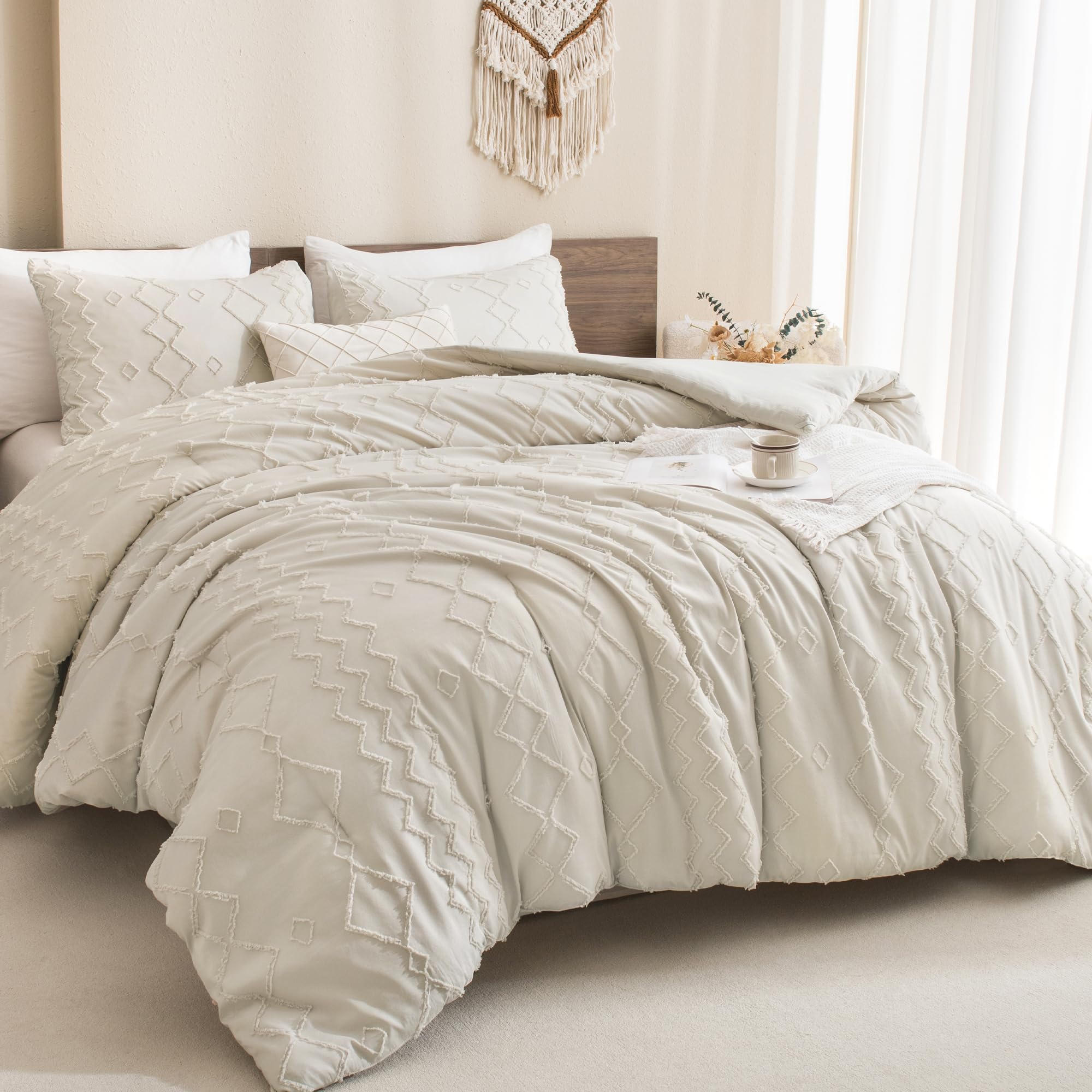 Andency King Comforter Set Beige, Textured Farmhouse 3 Pieces Comforter (1 Boho Comforter, 2 Pillowcases), Soft Microfiber Down Alternative Geometric Comforter Bedding Set (104X90 Inch)
