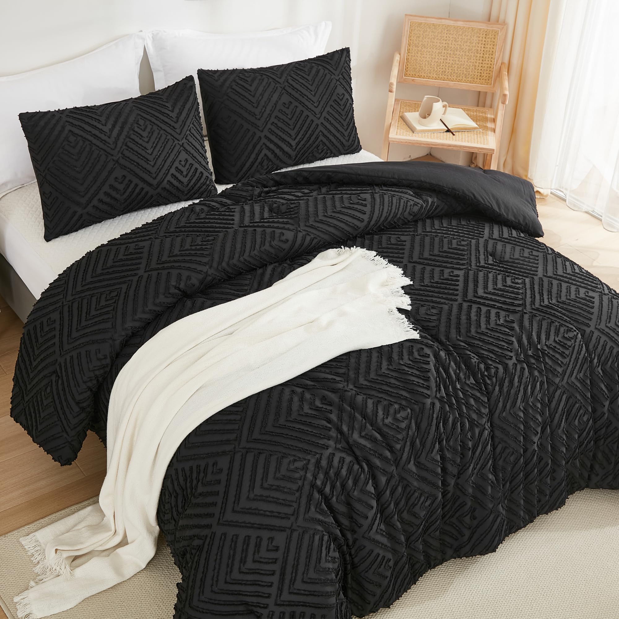 Andency Black Comforter Set Queen, Lightweight Fluffy Bedding Comforter Sets For Queen Bed, 3 Pieces Tufted Farmhouse Shabby Chic Bed Set For All Seasons (1 Comforter 90X90In, 2 Pillowcases)