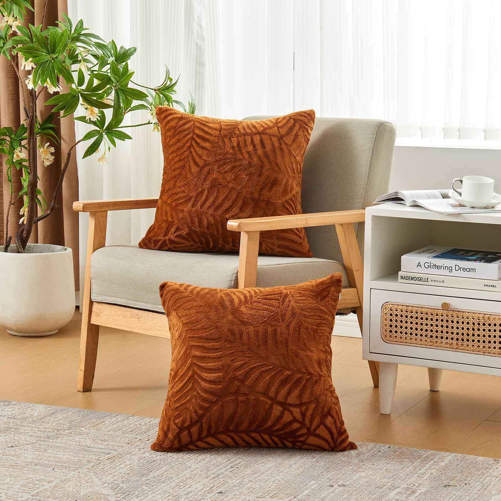 Sochow Fall Decorative Throw Pillow Covers 18X18 Inches Set Of 2, Soft Leaves Textured Flannel Fleece Pillowcase Square Cushion