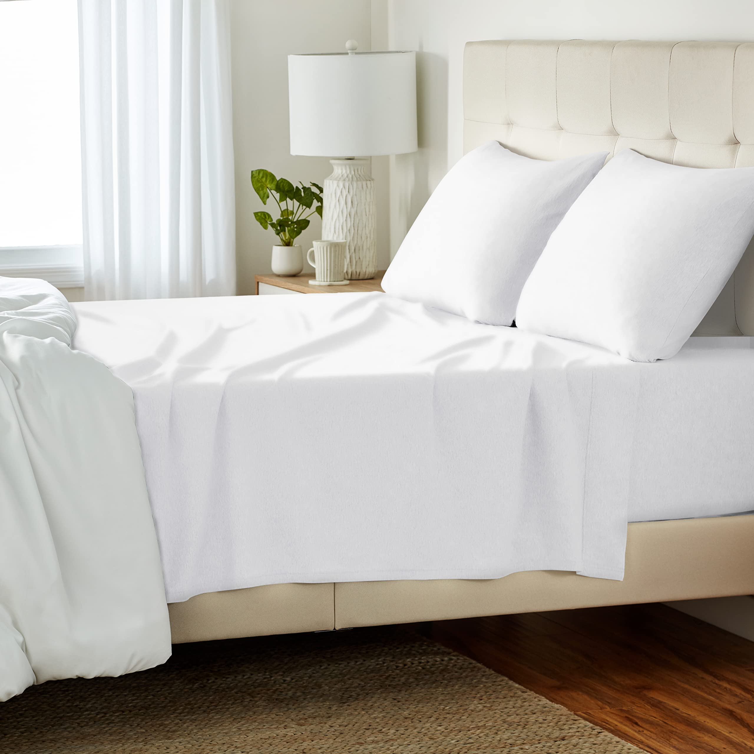 Amazon Basics 4 Piece Bed Sheet Set, 100% Cotton Jersey, Includes Super Soft, Flat and Fitted Sheets, Pillowcase, Queen, Blush, 