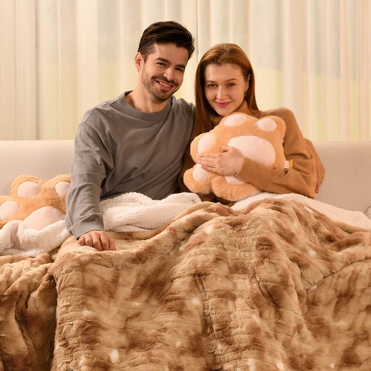 Bearhug Electric Blanket Twin Size 62' X 84', Faux Fur & Sherpa Heated Blanket, 10 Heating Levels & 1-12H Auto Off, Champagne,