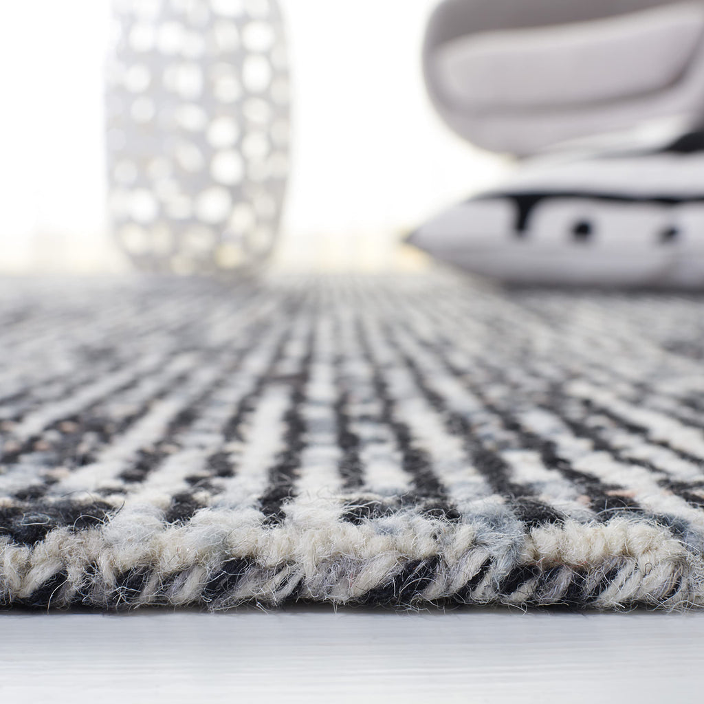 Safavieh Abstract Collection Area Rug - 8' X 10', Black & Grey, Handmade Wool, Ideal For High Traffic Areas In Living Room, Bedr