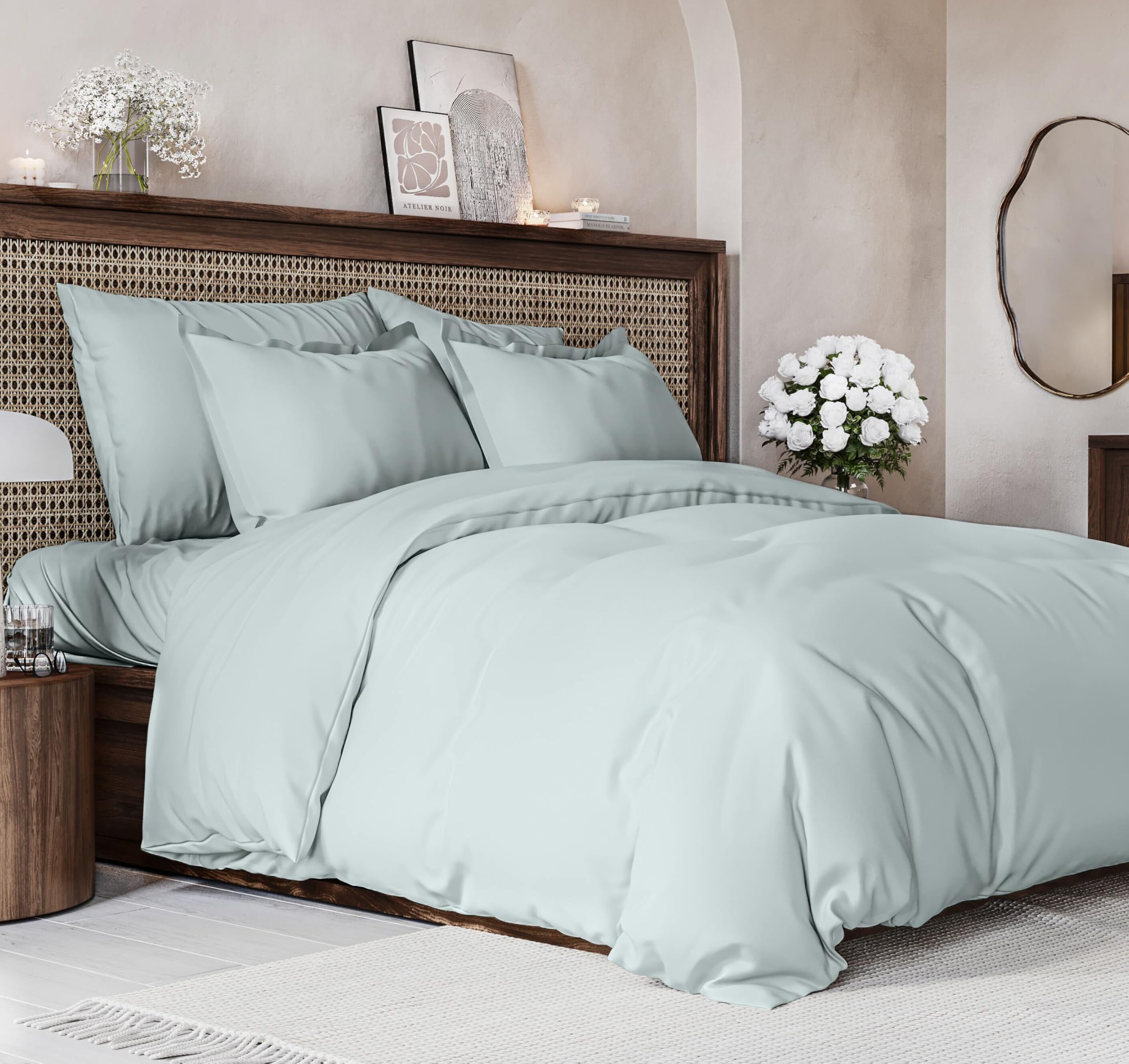 Duvet Cover Full Size Set - Extra Soft Full Size Duvet Cover - 80' X 90' Full Duvet Cover W/ 2 Pillow Shams - Hotel Luxury, Easy Care & Fade Free - Comforter Cover W/ Zipper Closures & Ties (Ice Blue)