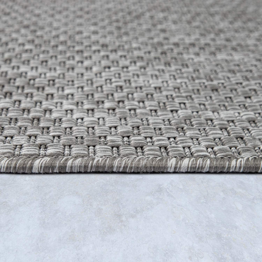 Solid Outdoor Rug For Patio Or Balcony Weatherproof In Mottled Grey, Size: 6'7' Round