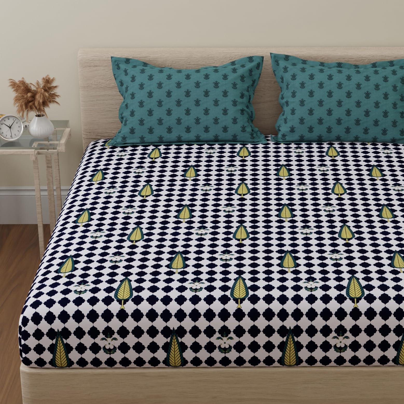 Huesland By Ahmedabad Cotton 144 Tc Cotton Bedsheet For Double Bed King Size With 2 Pillow Covers | Black, White & Jungle Green